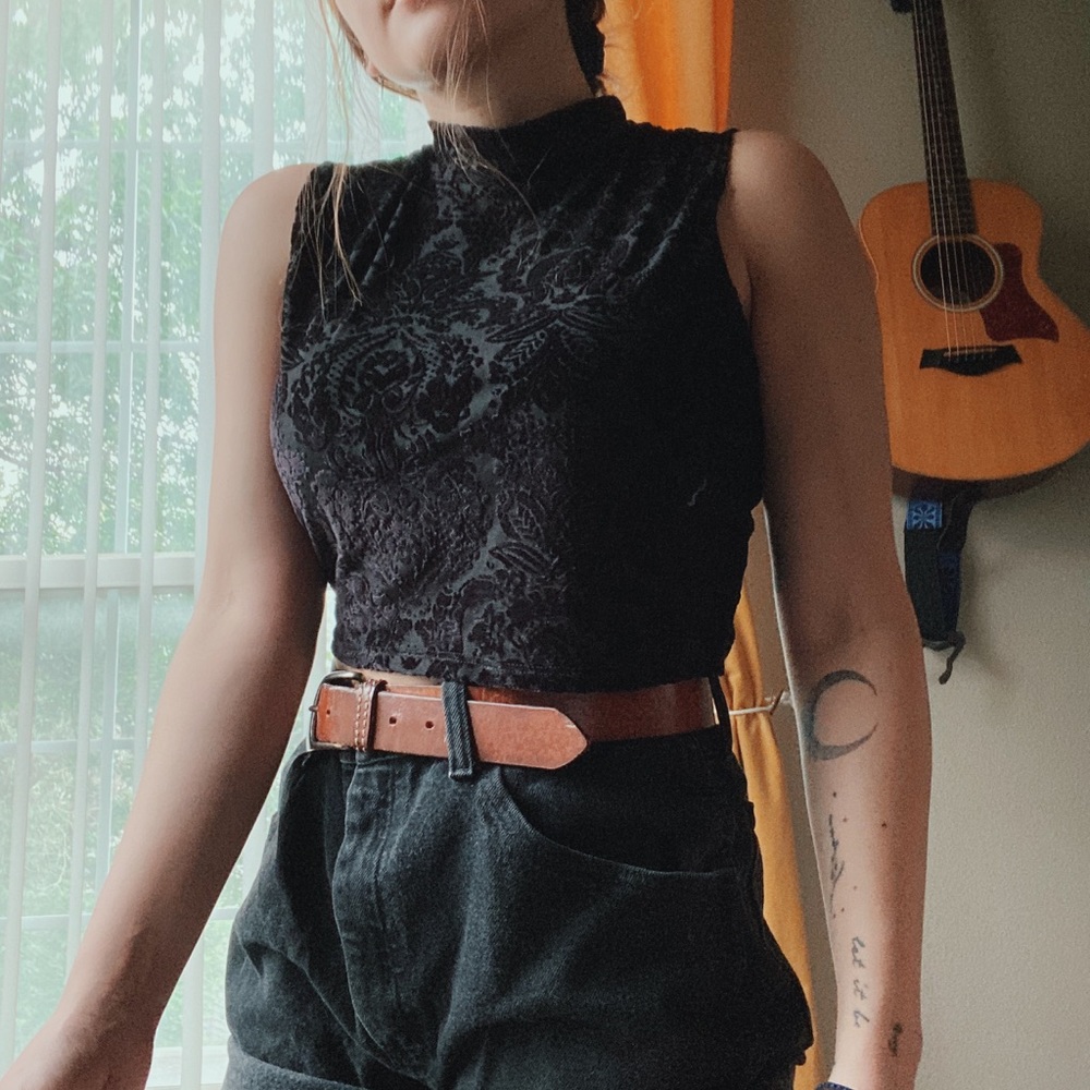 Velvet Paisley crop Top